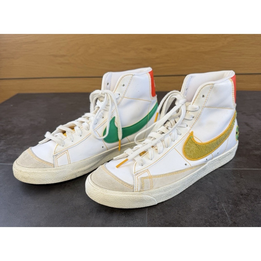 Nike Men's Blazer Mid '77 Roswell Rayguns White Leaterh Hi-Top Sneaker Size 8